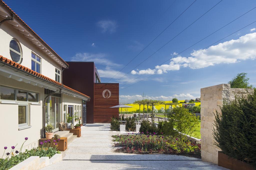 Hotellerie&Spa "Einfach Schon" Dresda Esterno foto